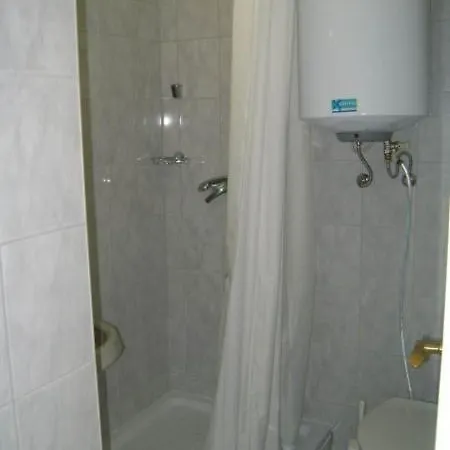 Апартаменты Lena Apartman